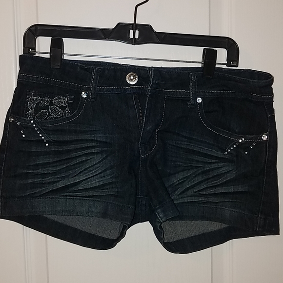 Denim shorts - Picture 1 of 2